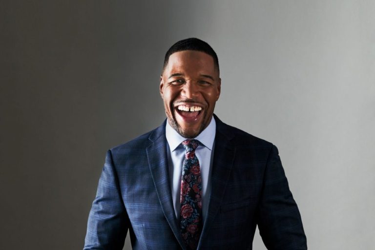 Is Michael Strahan Married?