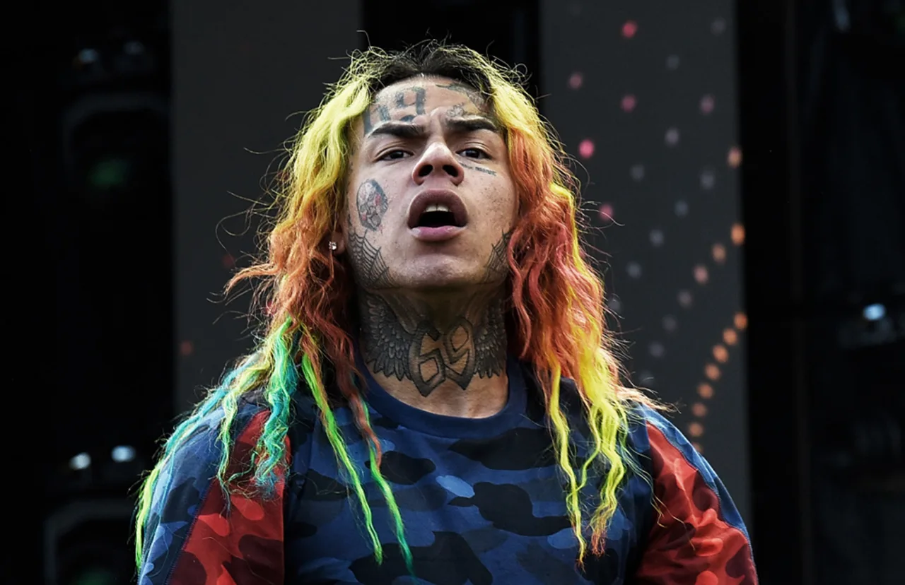 Is 6ix9ine Gay